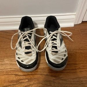 Womens Mizuno sports shoes